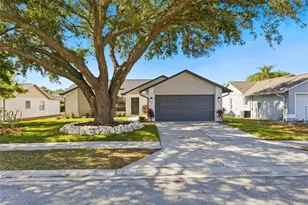 8452 Yearling Ln, New Port Richey, FL 34653 - Photo 3