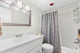 8911 Blind Pass Rd, Saint Pete Beach, FL 33706 - Photo 17