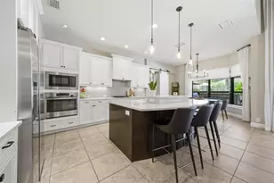 5903 Alana Leigh Pl, Lithia, FL 33547 - Photo 5