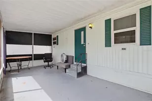 37622 March Ln, Zephyrhills, FL 33541 - Photo 5