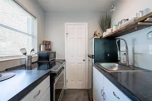 1235 22nd Ave S, Saint Petersburg, FL 33705 - Photo 3