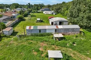 15617 Casey Rd, Tampa, FL 33624 - Photo 9