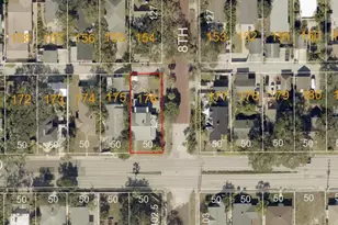 801 22nd Ave S, Saint Petersburg, FL 33704 - Photo 1