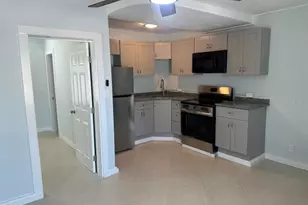 61 81st Ave, Treasure Island, FL 33706 - Photo 11