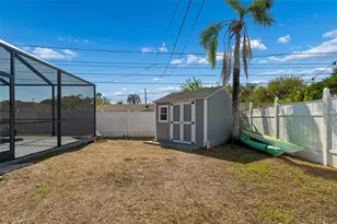 1850 Lombardy Dr, Clearwater, FL 33755 - Photo 37