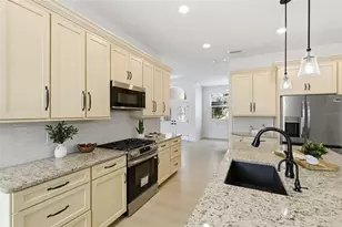 606 Tomoka Dr, Palm Harbor, FL 34683 - Photo 9