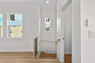 4234 4th St S, Saint Petersburg, FL 33705 - Photo 71