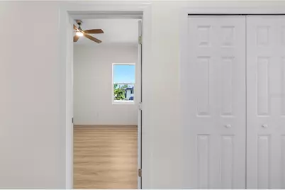 4234 4th Street S, Saint Petersburg, FL 33705 - Photo 43