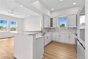 4234 4th St S, Saint Petersburg, FL 33705 - Photo 55