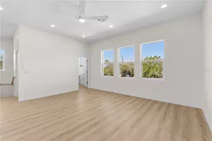 4234 4th St S, Saint Petersburg, FL 33705 - Photo 61