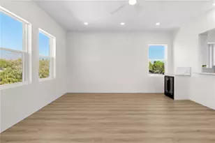 4234 4th St S, Saint Petersburg, FL 33705 - Photo 25