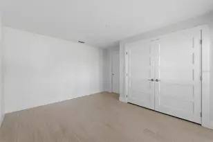 2080 Hawaii Ave NE, Saint Petersburg, FL 33703 - Photo 31