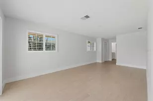 2080 Hawaii Ave NE, Saint Petersburg, FL 33703 - Photo 39