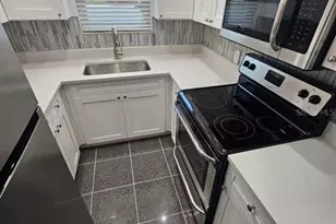 11955 3rd St E, Treasure Island, FL 33706 - Photo 3