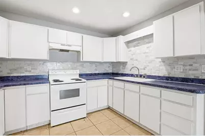 1708 E Genesee Street, Tampa, FL 33610 - Photo 9