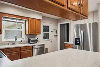 15620 Hays Road, Spring Hill, FL 34610 - Photo 23