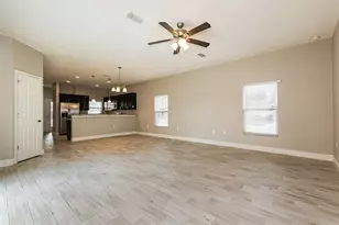 1327 Salisbury Dr, Winter Haven, FL 33881 - Photo 5