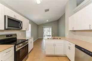 1073 Sheeler Hills Dr, Apopka, FL 32703 - Photo 11