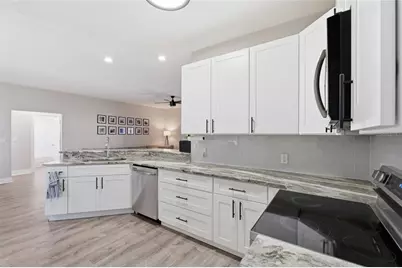 2233 Trelain Drive S, Saint Petersburg, FL 33712 - Photo 11