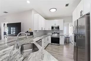 2233 Trelain Dr S, Saint Petersburg, FL 33712 - Photo 7