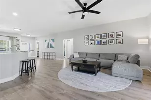2233 Trelain Dr S, Saint Petersburg, FL 33712 - Photo 5