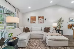 7038 Jenner Ave, New Port Richey, FL 34655 - Photo 9
