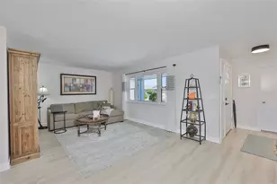 1704 Danbury Dr, Sun City Center, FL 33573 - Photo 11