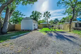 315 Bath St, Tarpon Springs, FL 34689 - Photo 29