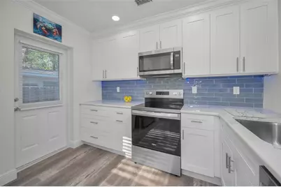 315 Bath Street, Tarpon Springs, FL 34689 - Photo 11