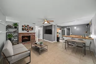 13312 Lake George Ln, Tampa, FL 33618 - Photo 3