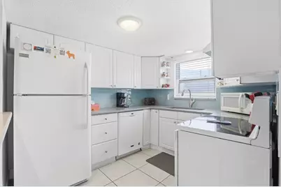 600 71st Avenue #19, Saint Pete Beach, FL 33706 - Photo 19