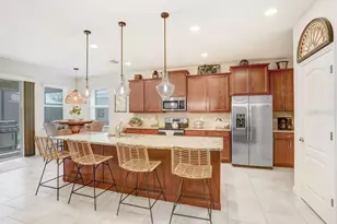 2807 Oriole Dr, Sarasota, FL 34243 - Photo 5