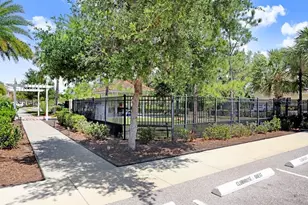 2807 Oriole Dr, Sarasota, FL 34243 - Photo 57