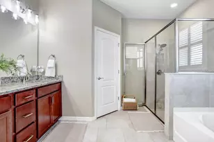 2807 Oriole Dr, Sarasota, FL 34243 - Photo 9