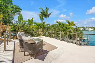 3945 Poinsettia Dr, Saint Pete Beach, FL 33706 - Photo 11