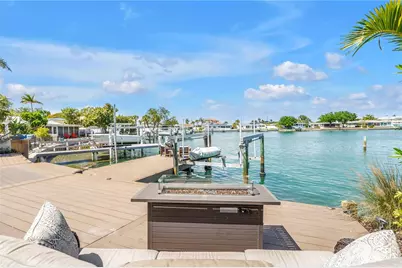 3945 Poinsettia Drive, Saint Pete Beach, FL 33706 - Photo 21
