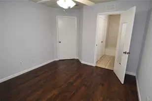 8635 Mallard Reserve Dr, Tampa, FL 33614 - Photo 23