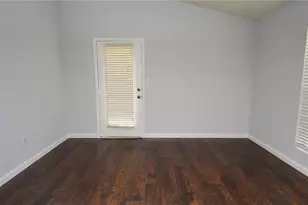 8635 Mallard Reserve Dr, Tampa, FL 33614 - Photo 15