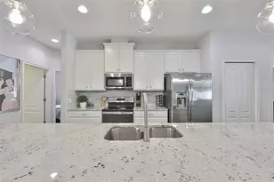 11014 Brahman Ranch Cir, Riverview, FL 33578 - Photo 9