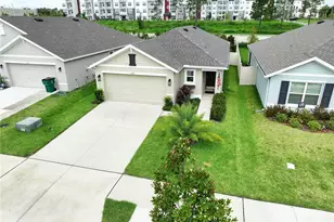 7737 Sail Clover Ln, Zephyrhills, FL 33540 - Photo 3
