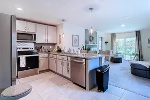 7737 Sail Clover Ln, Zephyrhills, FL 33540 - Photo 23
