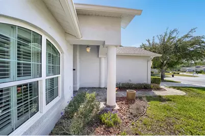 11337 Clear Oak Cir, New Port Richey, FL 34654 - Photo 5