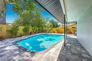 910 Alcazar Wy S, Saint Petersburg, FL 33705 - Photo 43
