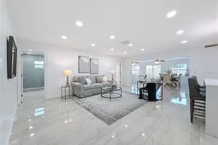 910 Alcazar Wy S, Saint Petersburg, FL 33705 - Photo 5