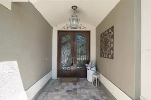 10408 Riverburn Dr, Tampa, FL 33647 - Photo 3