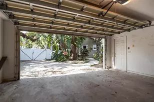 3311 W Hawthorne Rd, Tampa, FL 33611 - Photo 19