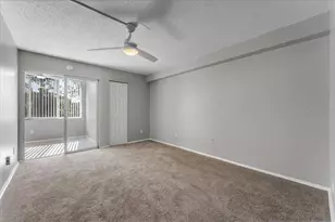 4885 1st St NE, Saint Petersburg, FL 33703 - Photo 23