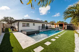 9481 Monica Dr, Seminole, FL 33777 - Photo 5