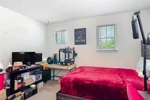 6136 Bradford Woods Dr, Zephyrhills, FL 33542 - Photo 25