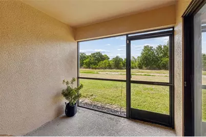 2510 Edgewater Falls Drive, Brandon, FL 33511 - Photo 9